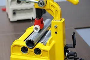 ماكينة قطع الأنابيب المحمولة ½ إلى 5.5 بوصة، PTC140